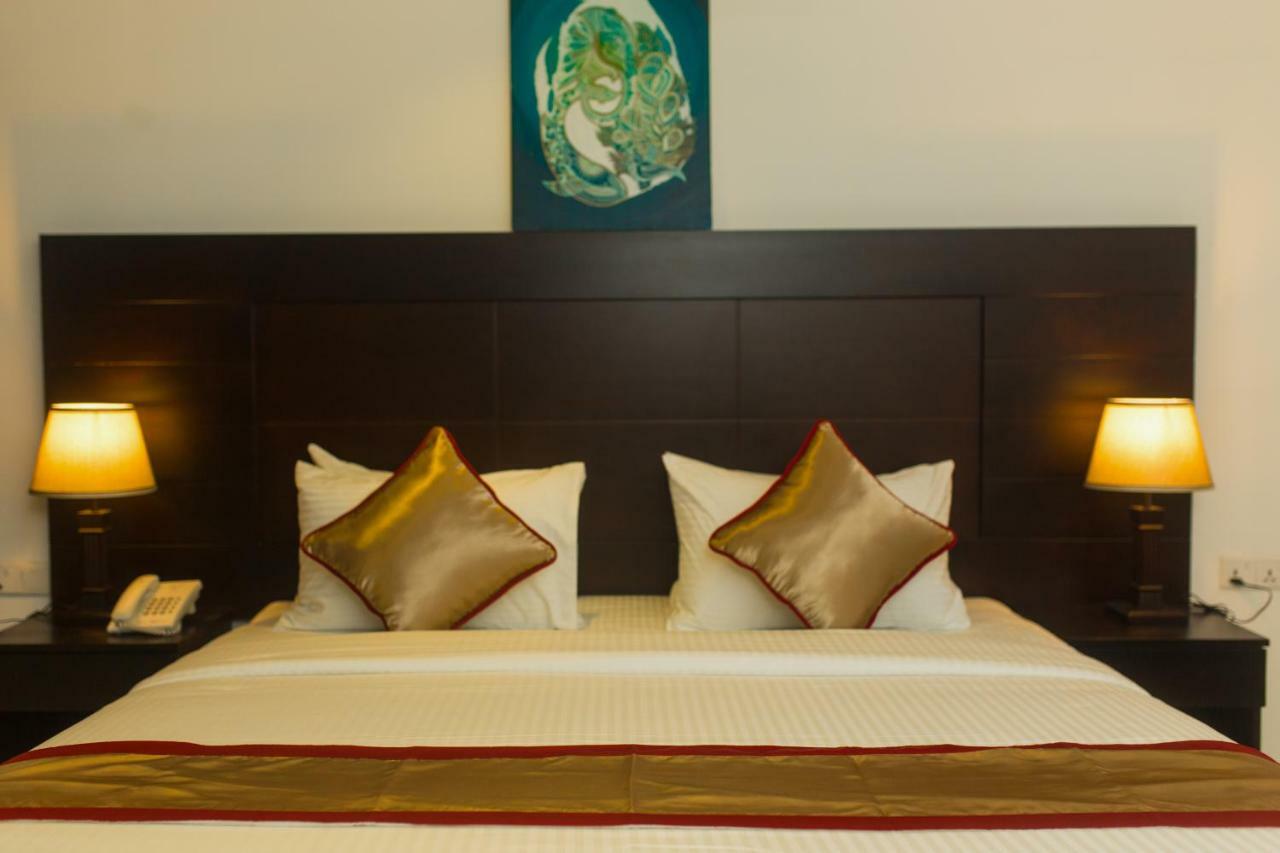Saveira Colombo Hotel Екстериор снимка